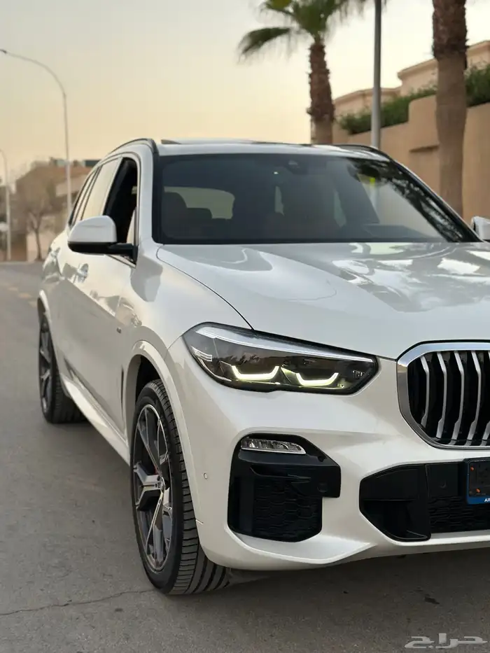بي ام X5 موديل 2022 بحاله الوكاله ماشي 85 صيانات وكاله 34
