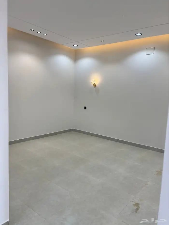 للبيع شقق تمليك ارضي 6 غرف بمدخل سياره ب 500 ألف 5