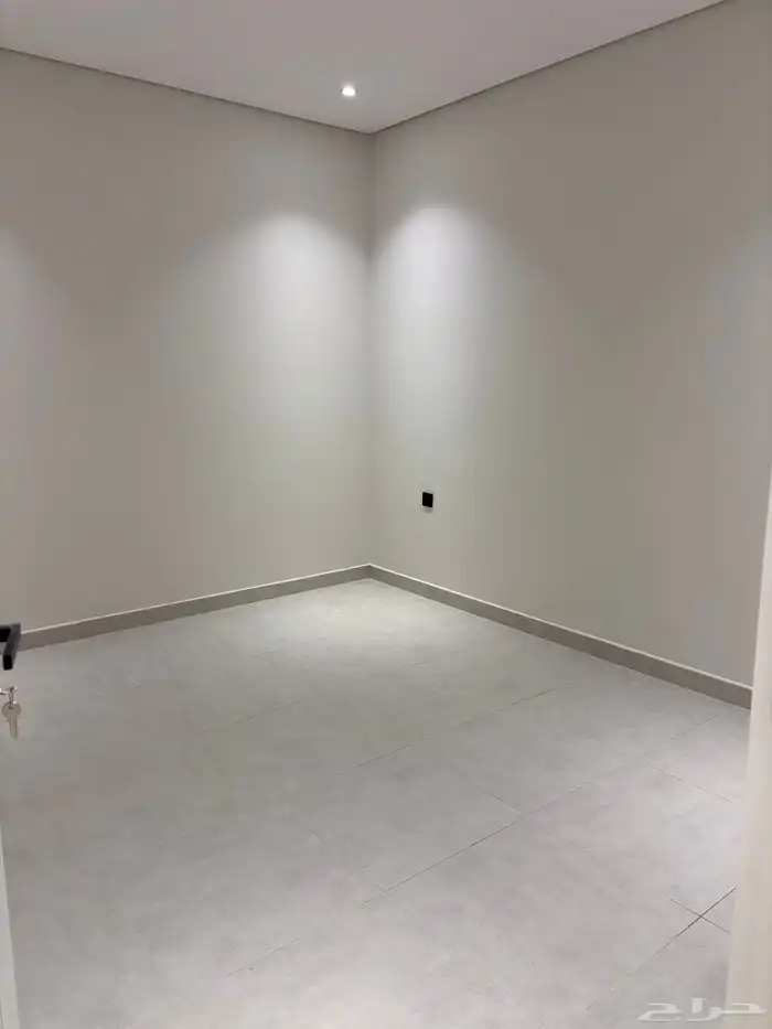 شقة فاخرة للايجار في كورنيش الخبر 8