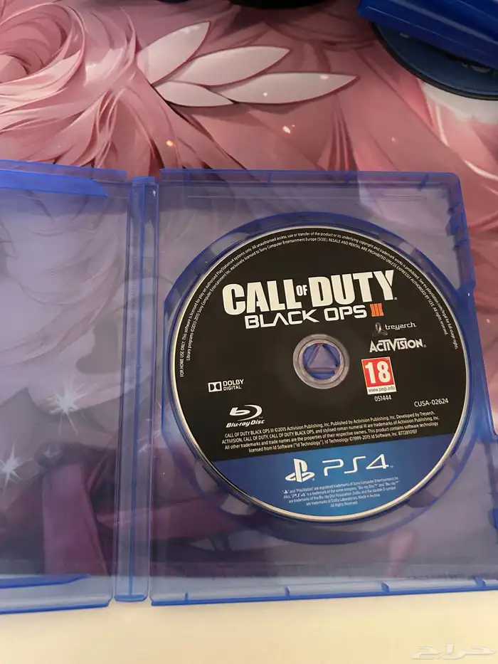 شريط call of duty وشريط the last of us لم تستعمل كثيرا 1