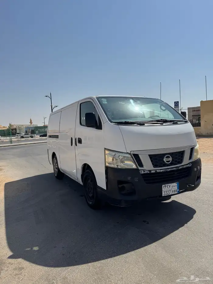باص نيسان اورفان 0