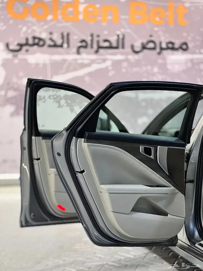 كيا k8 موديل 2022 16