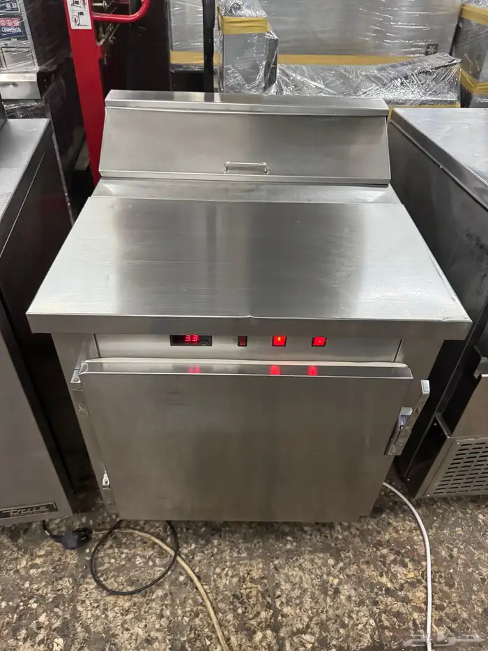 معدات مطعم و مقهى 83