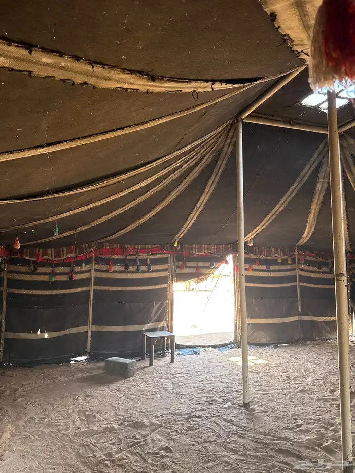 بيت شعر الماني 10  10 فيه شقوق بسيطه ومخيطه 5