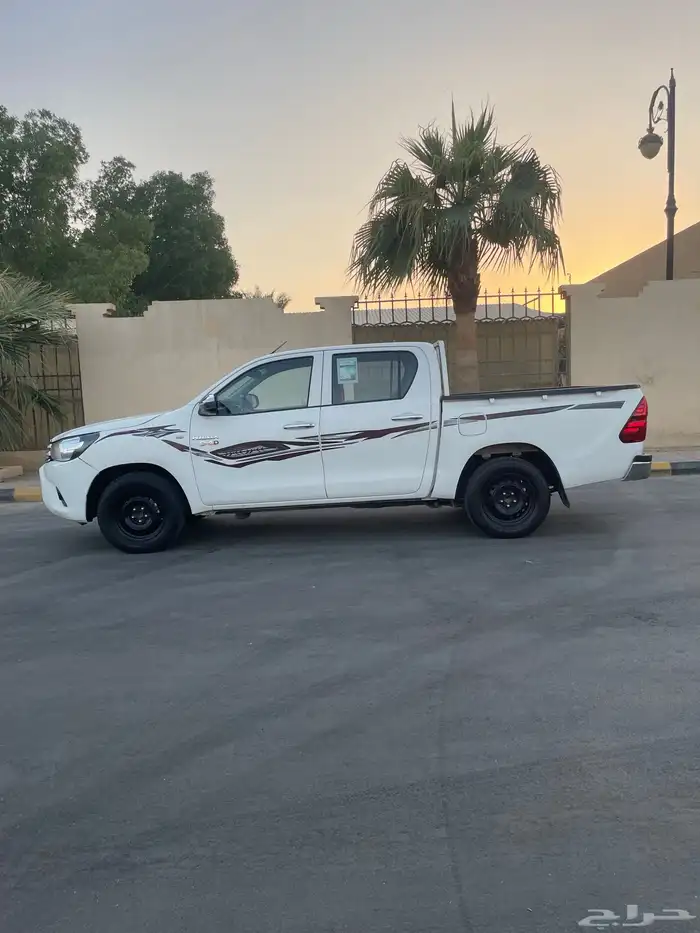 تويوتا هايلكس 2020 16