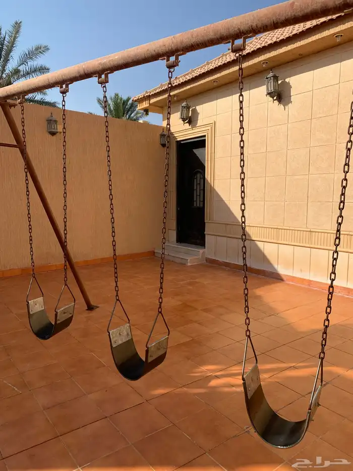 مرجيحة أطفال نظيفة جدا 5
