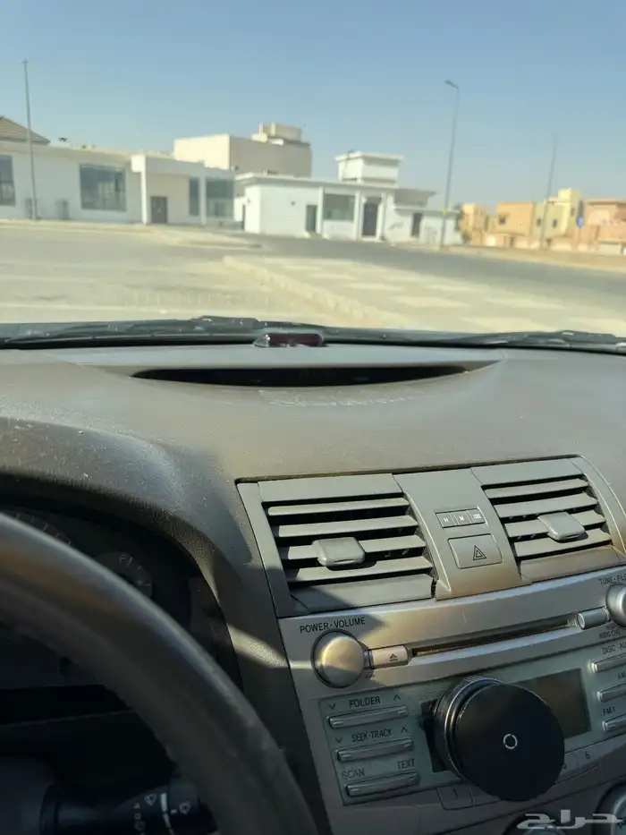 للبيع كامري 2010 11