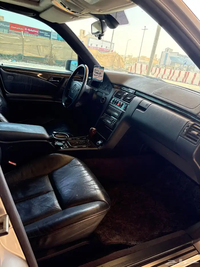 مرسيدسW210 (عيون قرش ونص إلخ..إلخ) E420 0