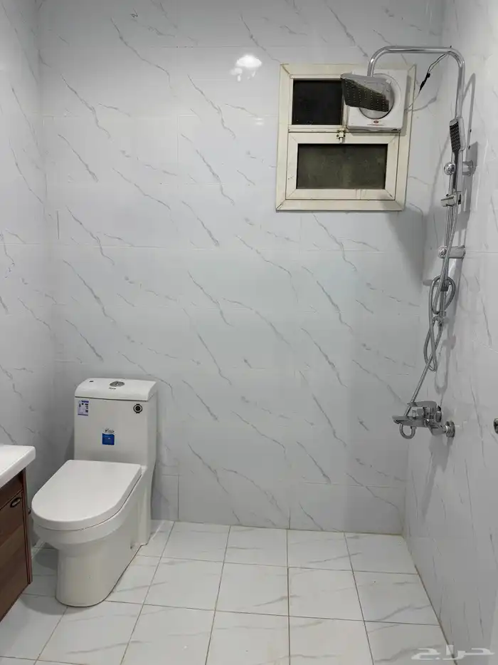 شقه موثثه للايجار. يومي شهري 8