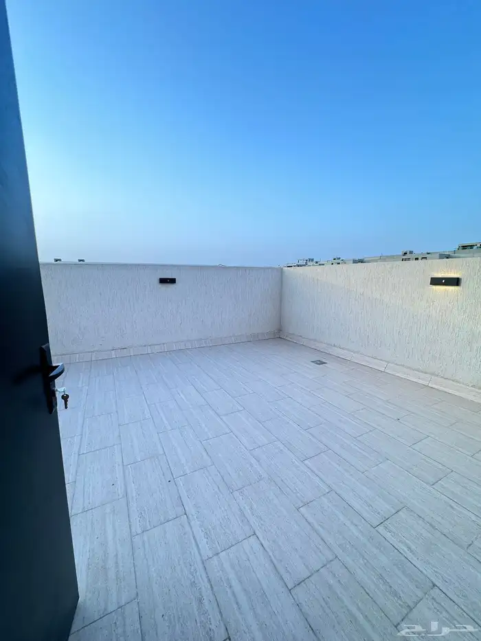 للبيع تاون هاوس مستقل مدخل سيارة وسطح تصميم كلاسيكي 21