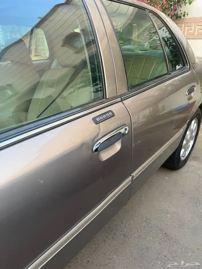 فورد قراند ماركيز فتحه 2004 10