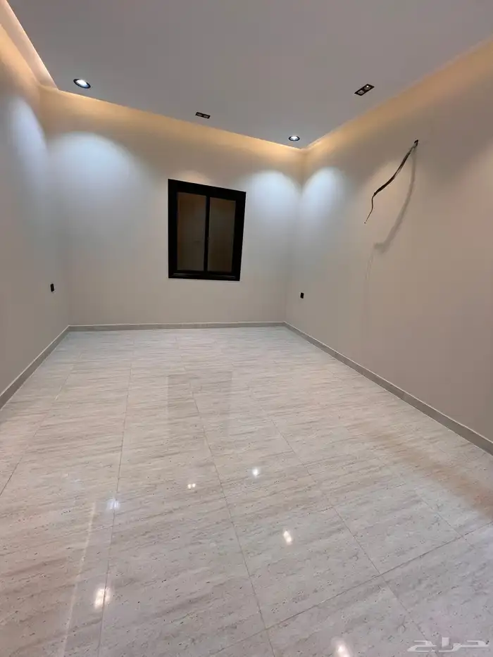 للبيع فيلا روف مع ملحق حى الراقى خميس مشيط 8