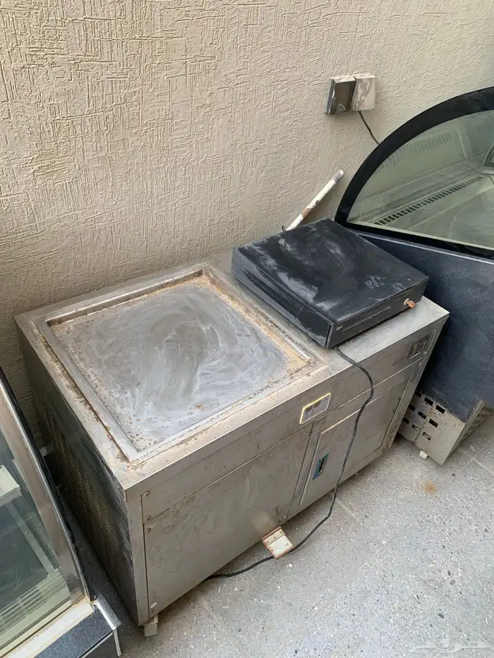 معدات اسكريم وثلاجة عرض 6