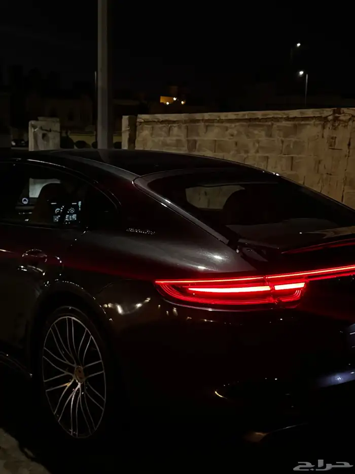 بورش باناميرا 2018 اكسلوسف 3