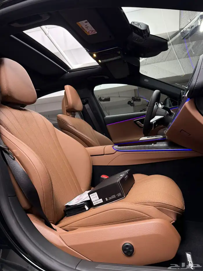 Mercedes   E300 AMG Line   2025 30