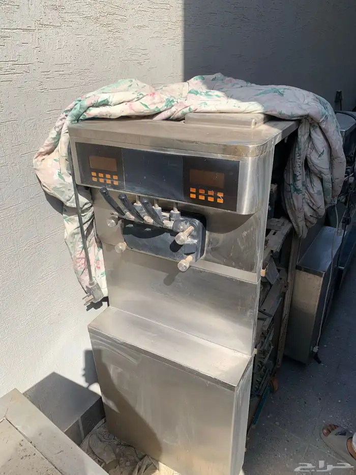 معدات اسكريم وثلاجة عرض 3