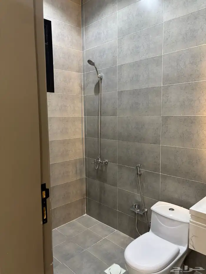 للبيع شقق تمليك ارضي 6 غرف بمدخل سياره ب 500 ألف 43