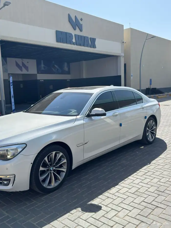 بي ام دبليو BMW 740Li 0