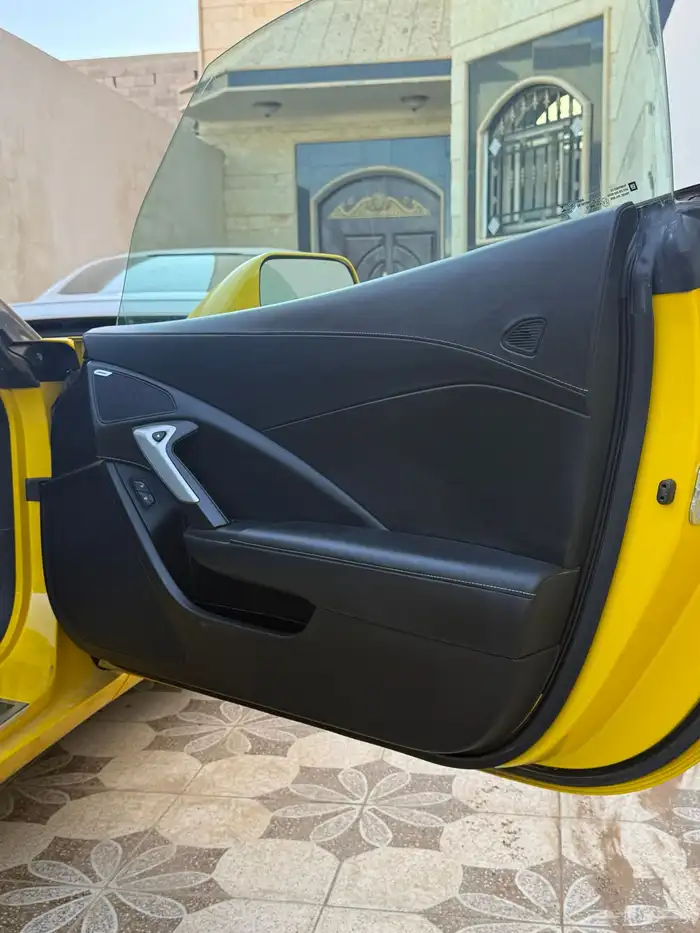 للبيع corvette c7 z51 3lt 40