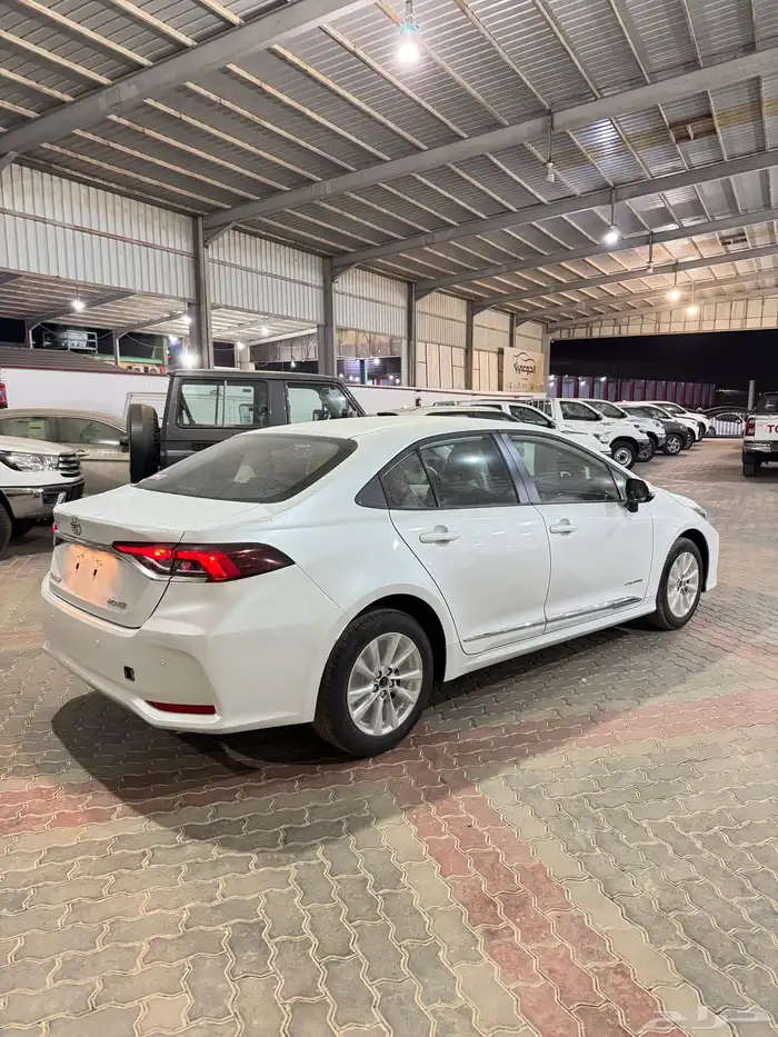 تويوتا كورلا XLI المطور جنوط بنزين 2025 2