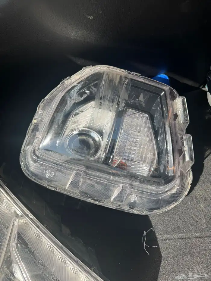 شمعات كريتا 2025 يمين فيها خدش فقط على السوم 0