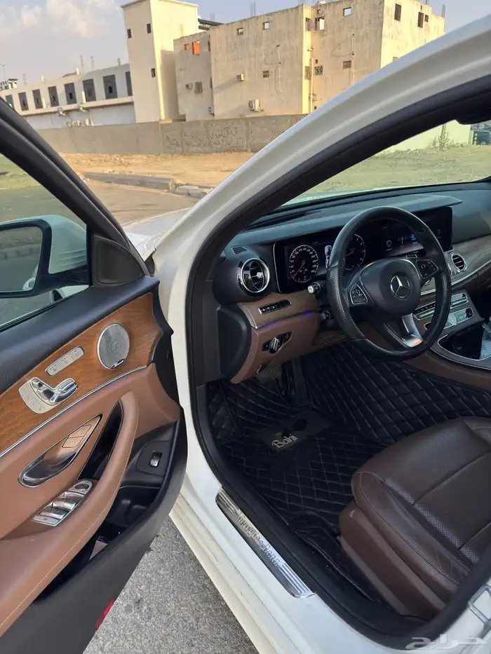 مرسيدس E300 2018 فل كامل 8