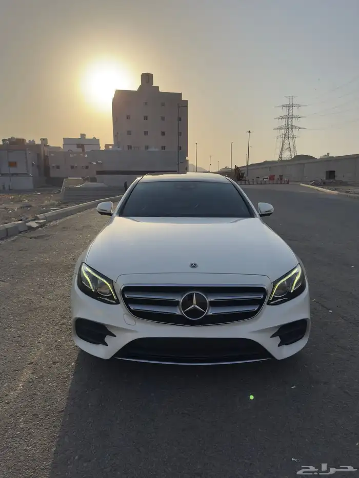 مرسيدس E300 2018 فل كامل 0
