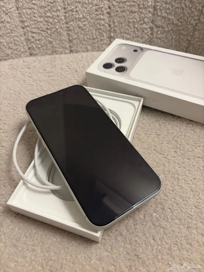 ايفون 17 جوال ايفون جوال ايفون 17 بروماكس 5