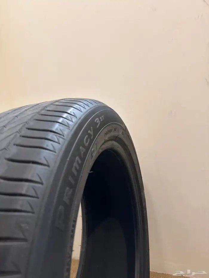 كفر للبيع مقاس 215 55 17 3