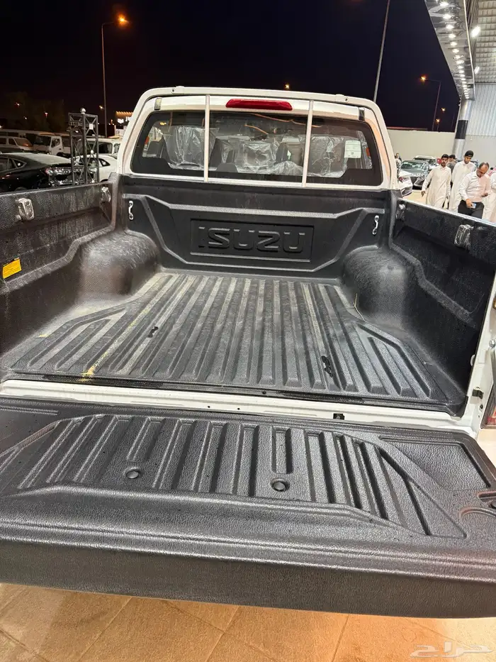 ايسوزو GT فل كامل موديل 2025 16