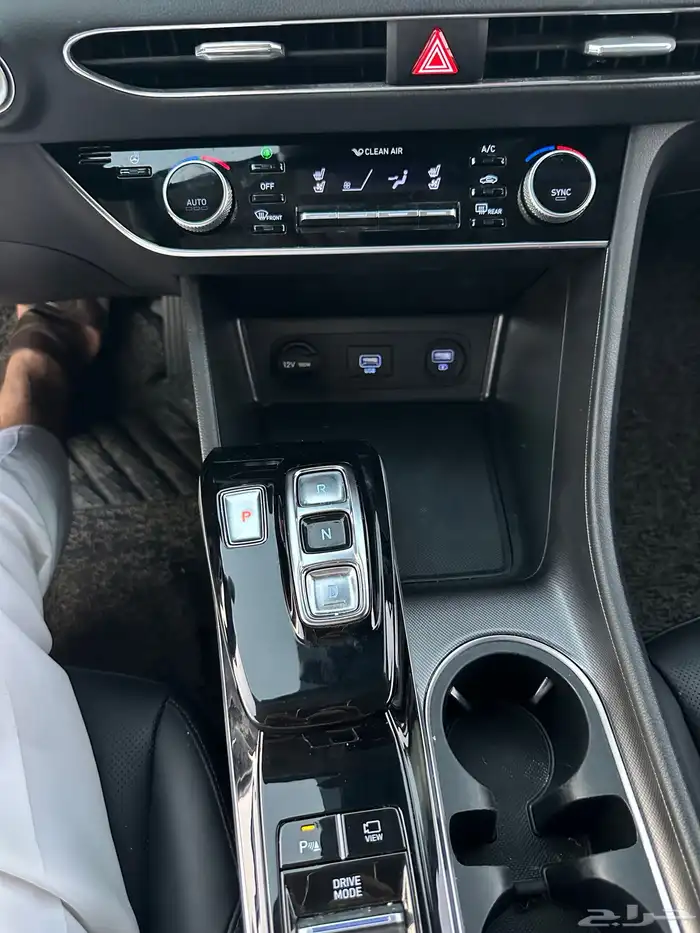 سوناتا بنزين 2022 بصمه شاشه 13