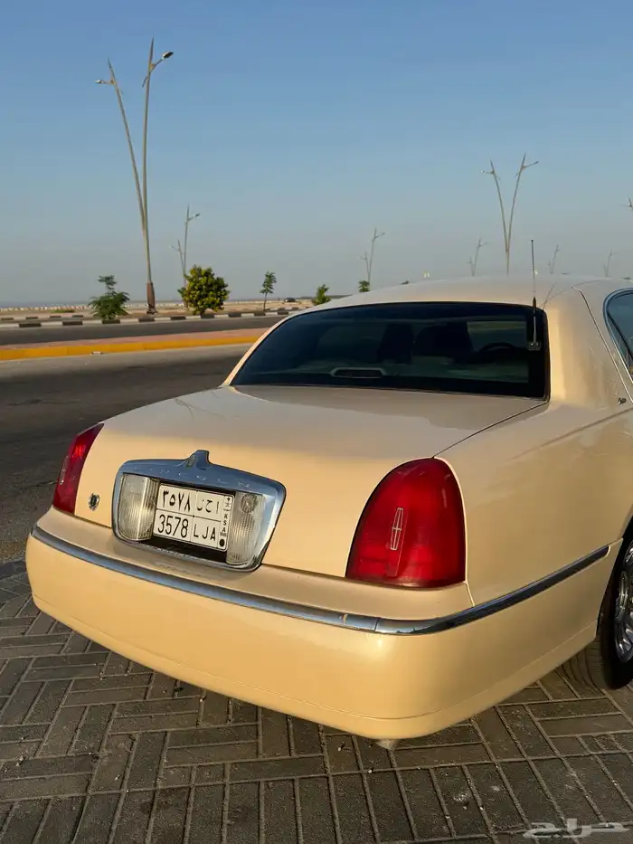 للبيع لينكون نظيف جدا  بحالة ممتازة 1998 13