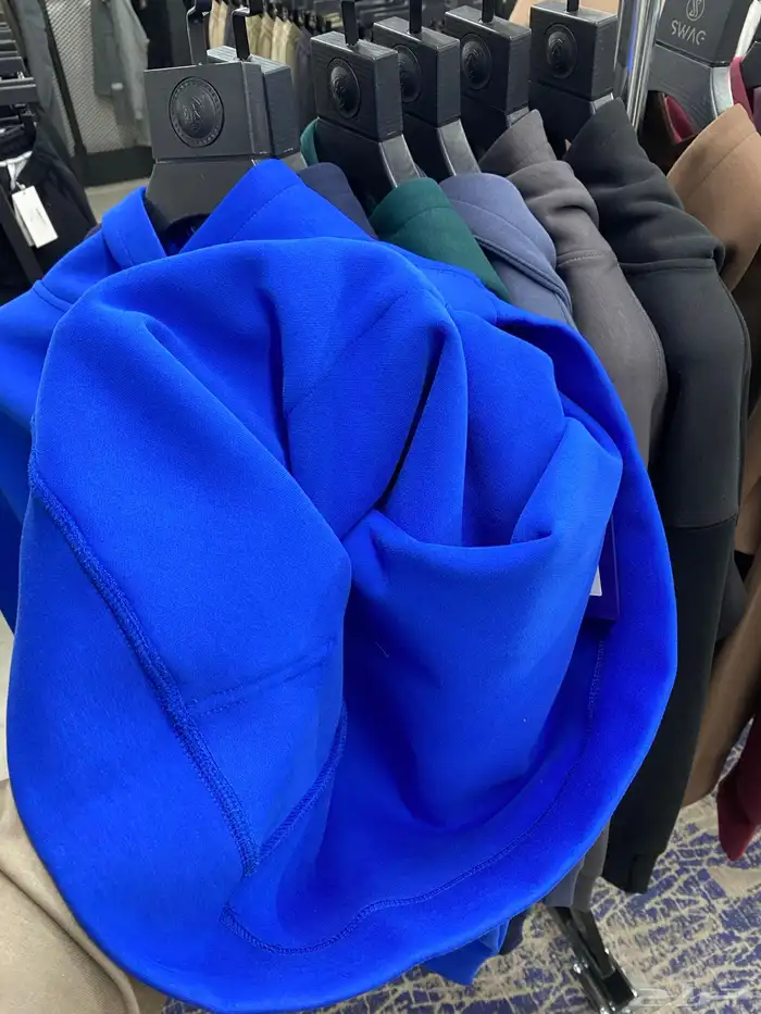 بلوفرات اوفر سايز فتحة اصبع 1