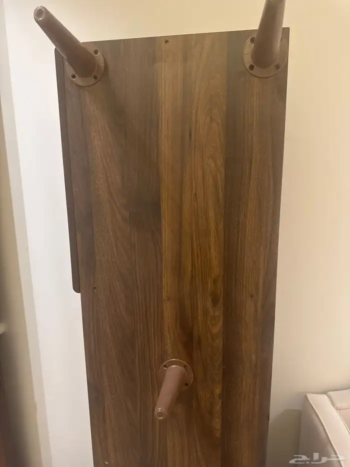 طاولة تلفزيون 4