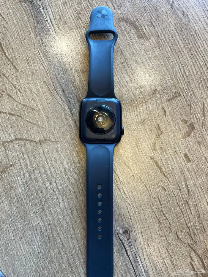 ساعه ابل  Apple watch 3