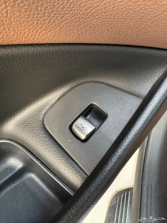 مرسيدس E300 2018 فل كامل 17