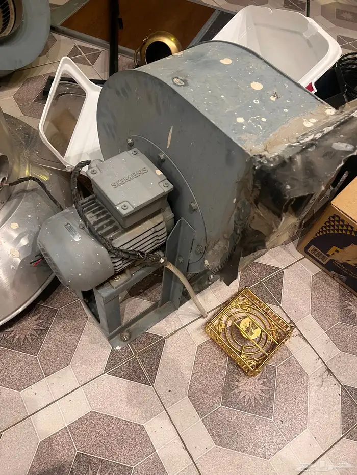 مراوح شفط وهود وماطور دفع هواء خارجي نظيفه ع الشرط 2