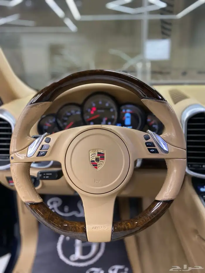 بورش كايين 8