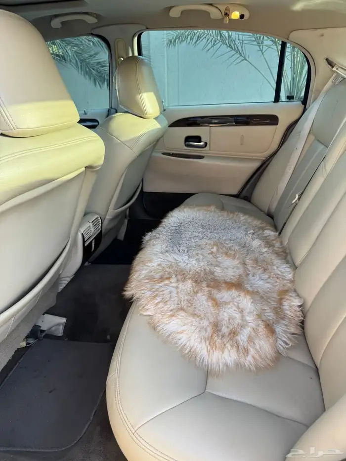 للبيع لينكون نظيف جدا  بحالة ممتازة 1998 16