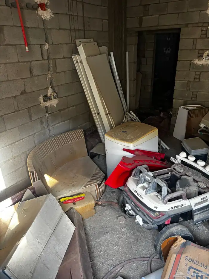 ثلاجة غسالتان توماتيك وعادي قطع كنب سريرين حديد دولاب ملابس 1