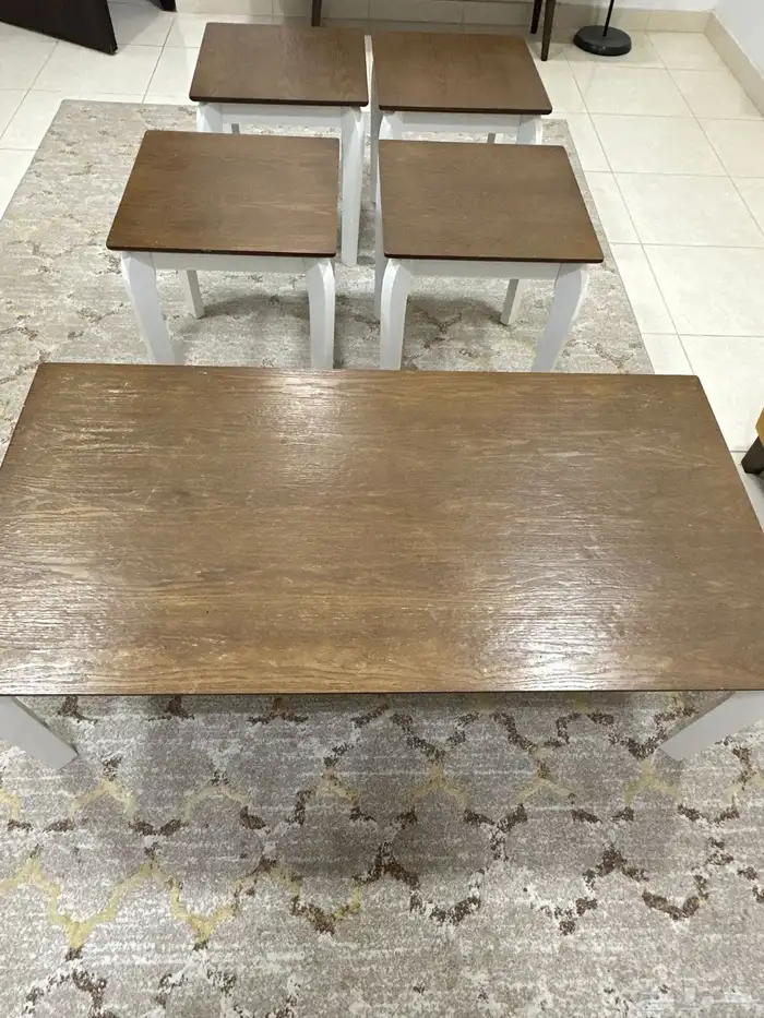 طاولات للبيع 1
