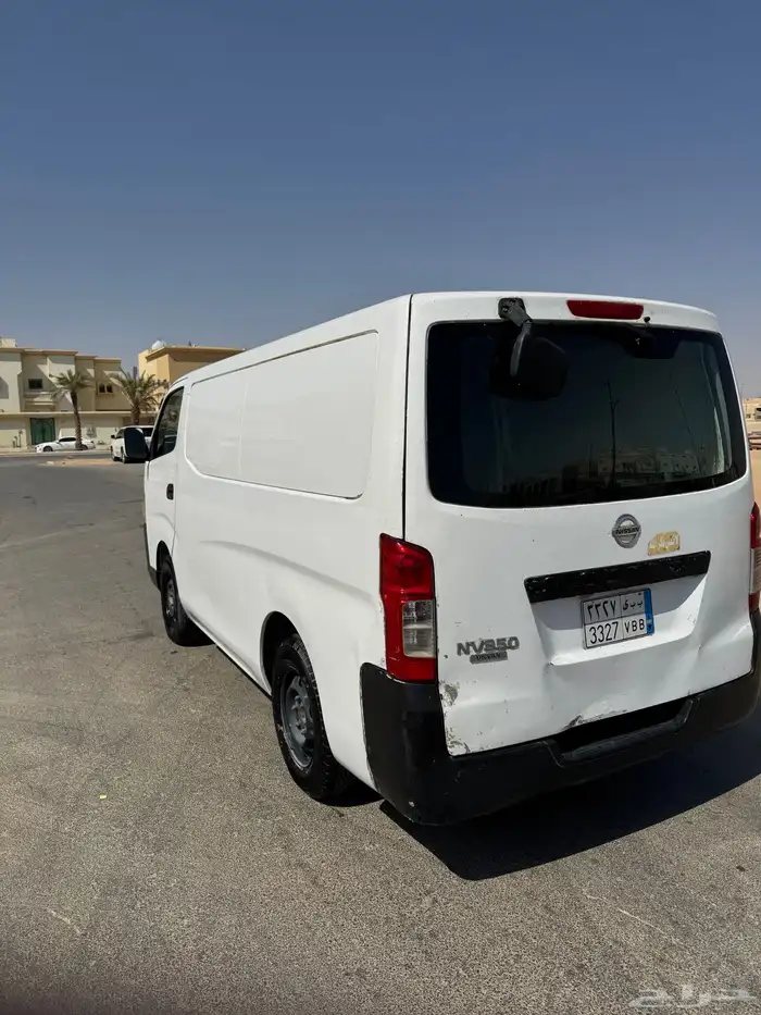 باص نيسان اورفان 6