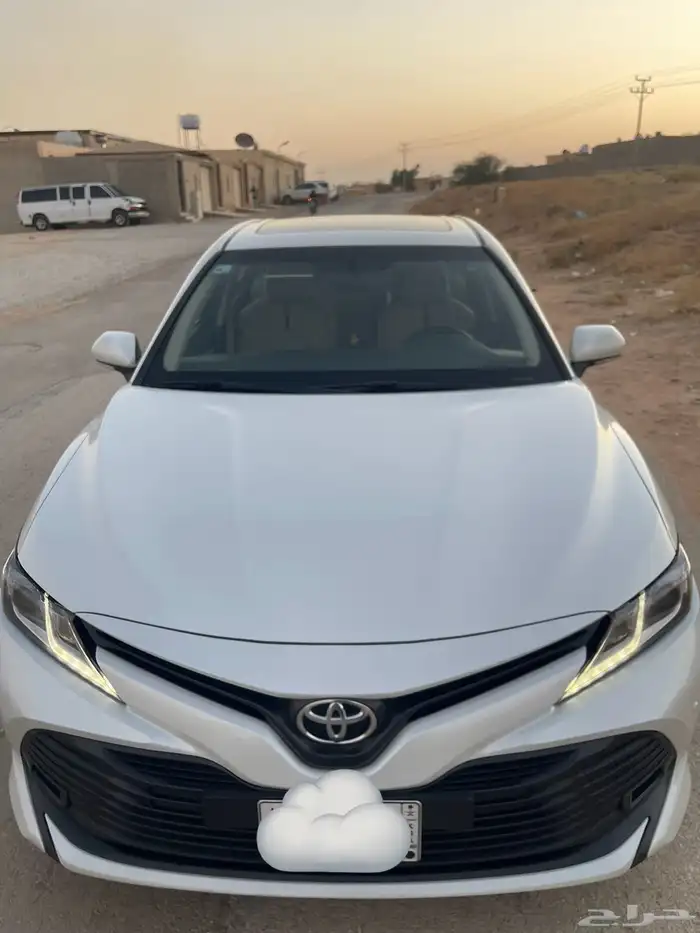 للبيع كامري موديل 2020 GLI وراد عبداللطيف 0