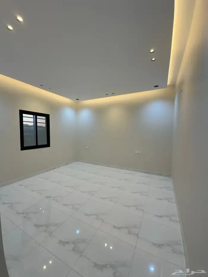 للبيع شقه ارضيه بحوش وبايكه سياره بشمال الخميس550الف 15