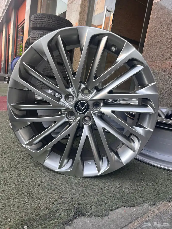 جنوط لكزس او اكس اصلي وكاله مقاس 20 موديل 2021 1