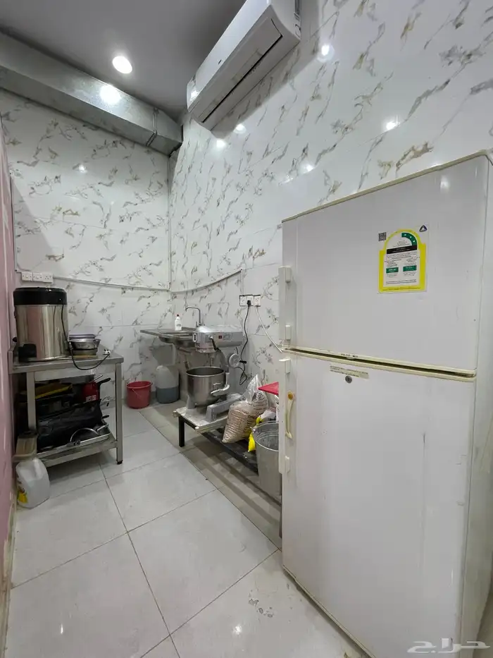 محل بوفية للتقبيل 1