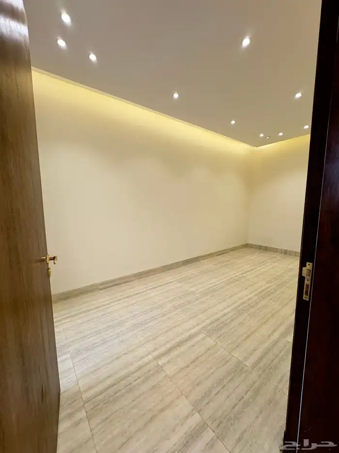 للبيع تاون هاوس مستقل مدخل سيارة وسطح تصميم كلاسيكي 14