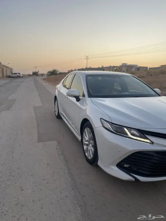 للبيع كامري موديل 2020 GLI وراد عبداللطيف 3