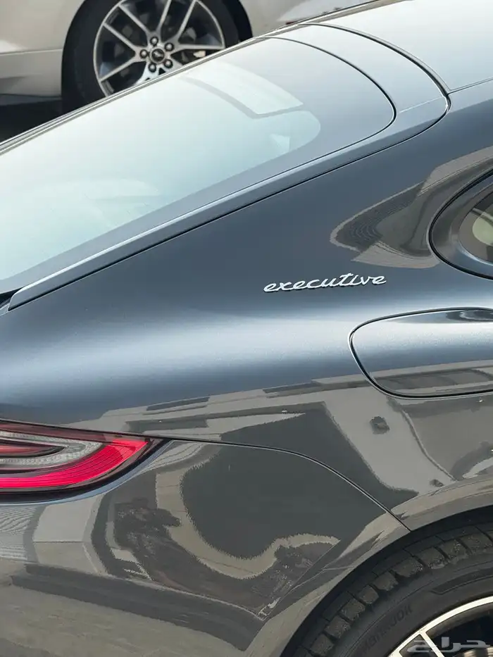 بورش باناميرا 2018 اكسلوسف 22