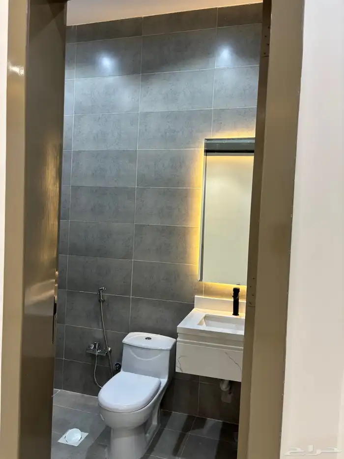 للبيع شقق تمليك ارضي 6 غرف بمدخل سياره ب 500 ألف 40